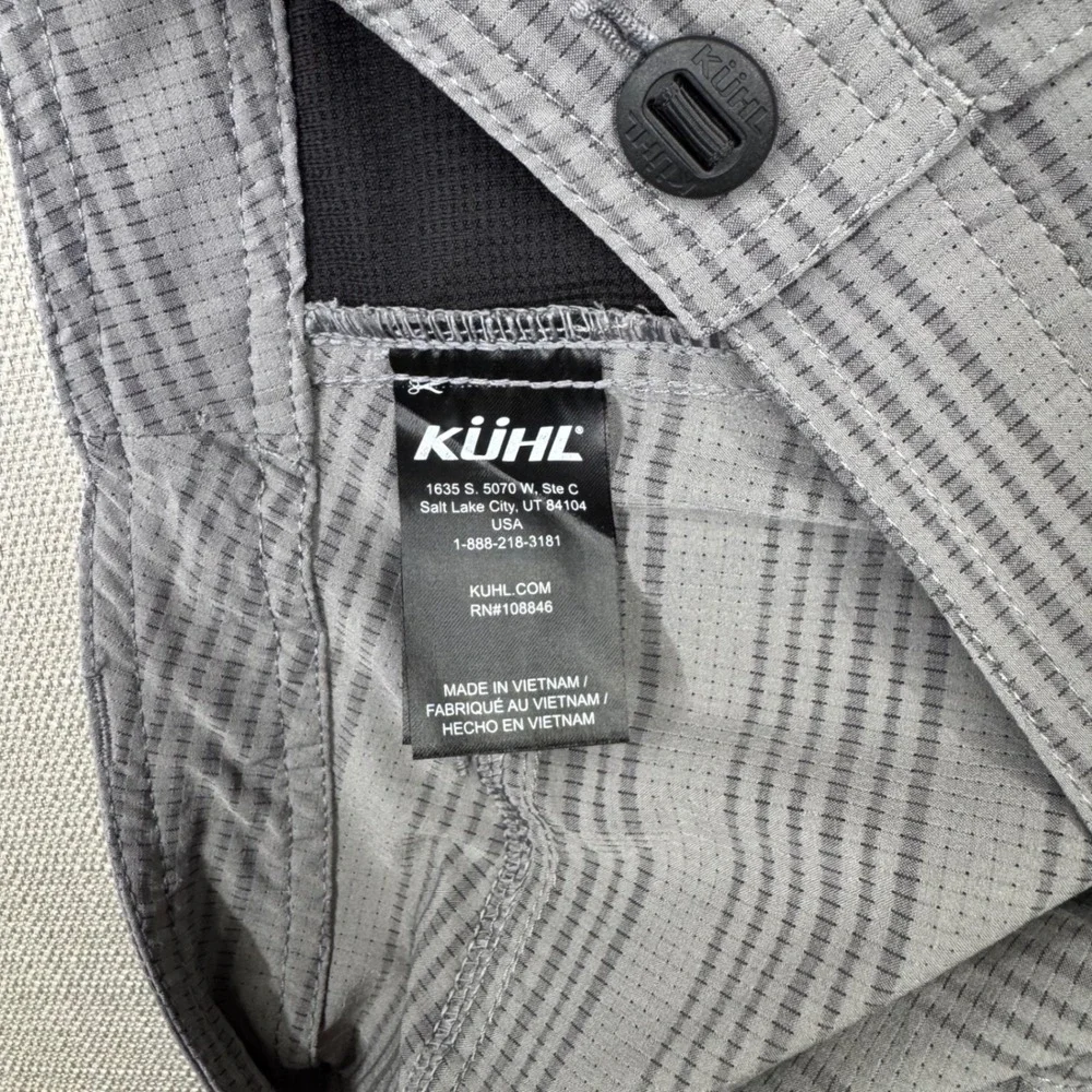 Kuhl Mens Upriser Gray Striped Performance Hiking Shorts Size 33 Zipper Pocket
